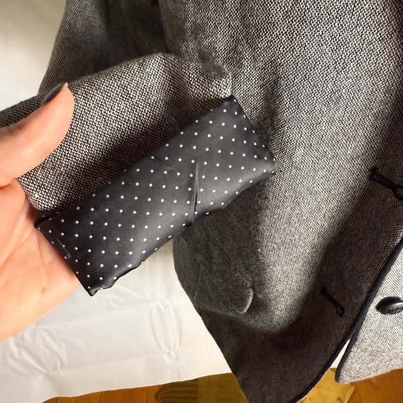 GAP Tweed Gray Blazer - Picture 3 of 8